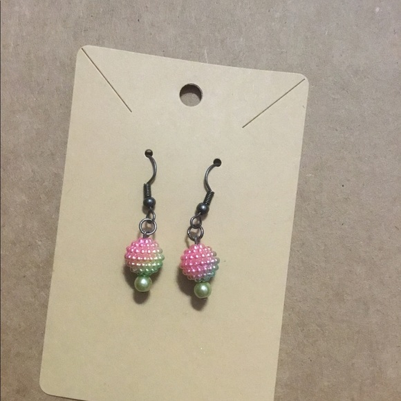 Pink and green glass and acrylic handmade earrings - Picture 2 of 2
